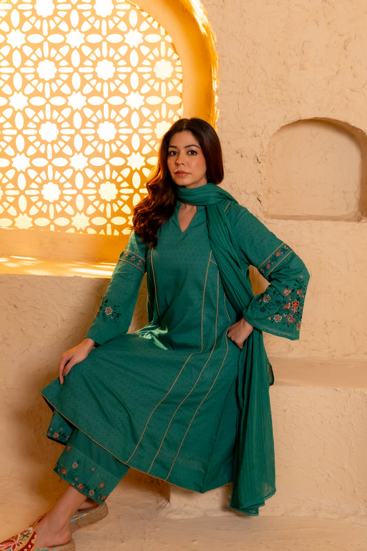 Pankhuri Kurta Set with Dupatta