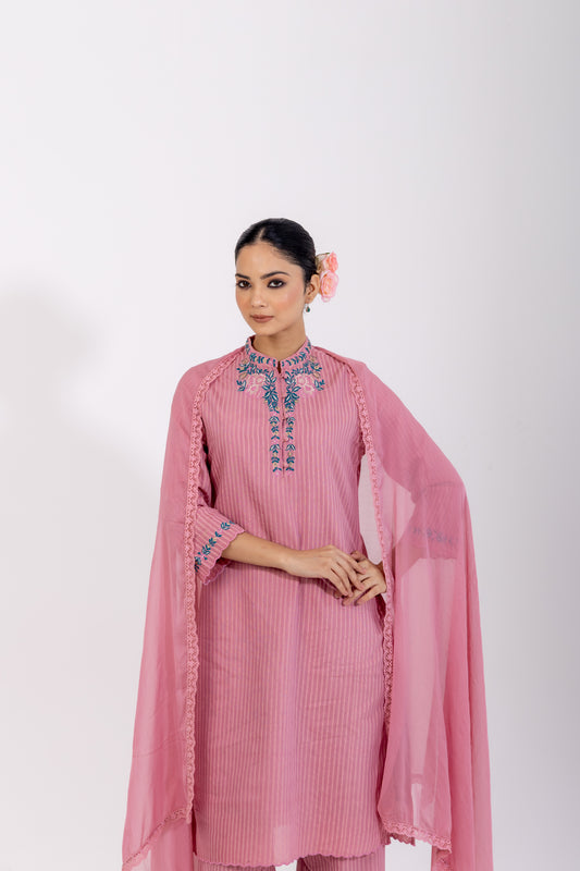 Noor Kurta Set in Pink